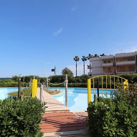 Happy House Apartment Villa Rosa Di Martinsicuro Exterior photo